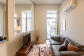 31 Janeiro 157 - Stylish 1BR w/ AC & Balcony by LovelyStay